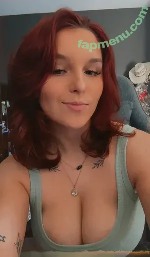 Lillianjl_ / lillianfeet / lilly.leblanc nude photo #0043