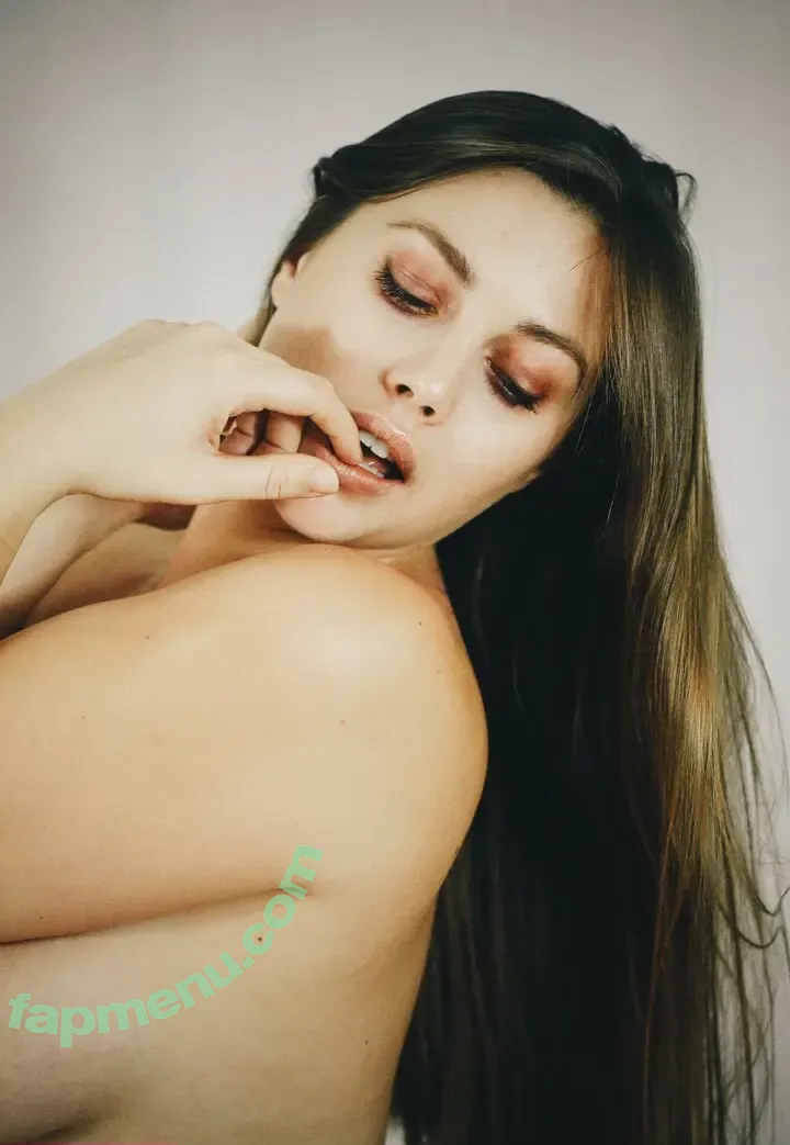 Lillias Right nude photo #0292 (lillias_right / lilliasright)