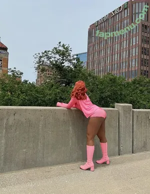 Lillipie101 nude photo #0037