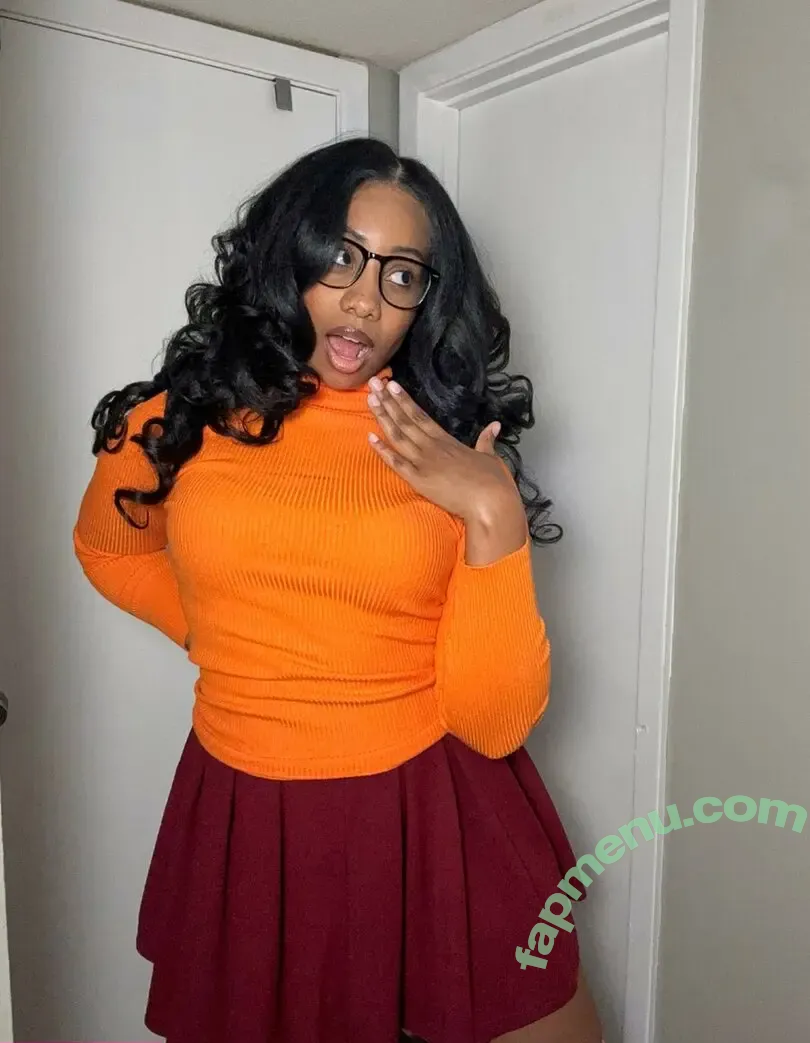 Lillipie101 nude photo #0032 (Lillipie101)