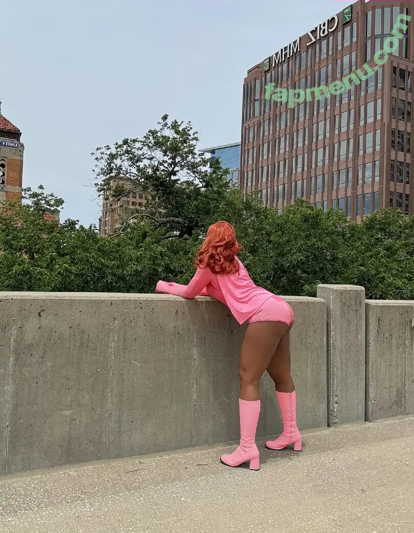 Lillipie101 nude photo #0037 (Lillipie101)