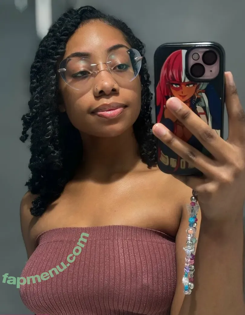 Lillipie101 nude photo #0050 (Lillipie101)