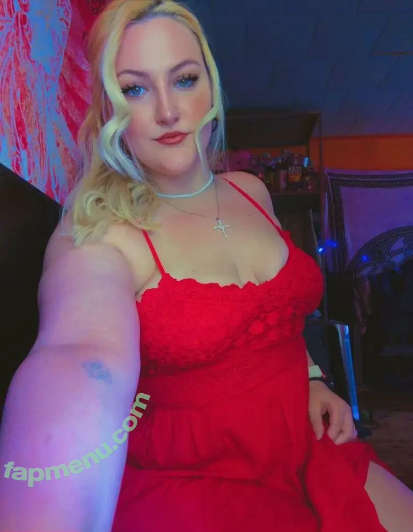 LilllBrieee nude photo #0006 (LilllBrieee)