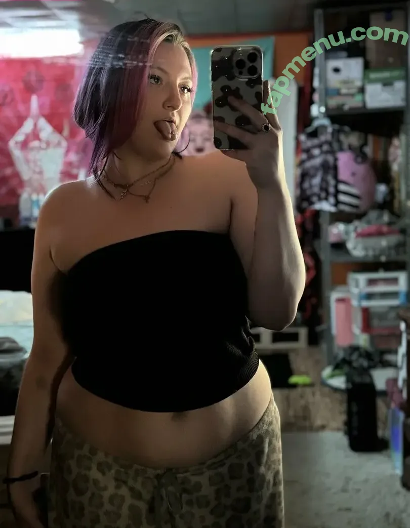 LilllBrieee nude photo #0010 (LilllBrieee)
