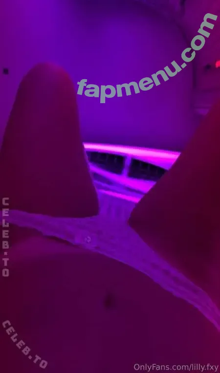 lilly.lamour nude photo #0020 (lilly.lamr)