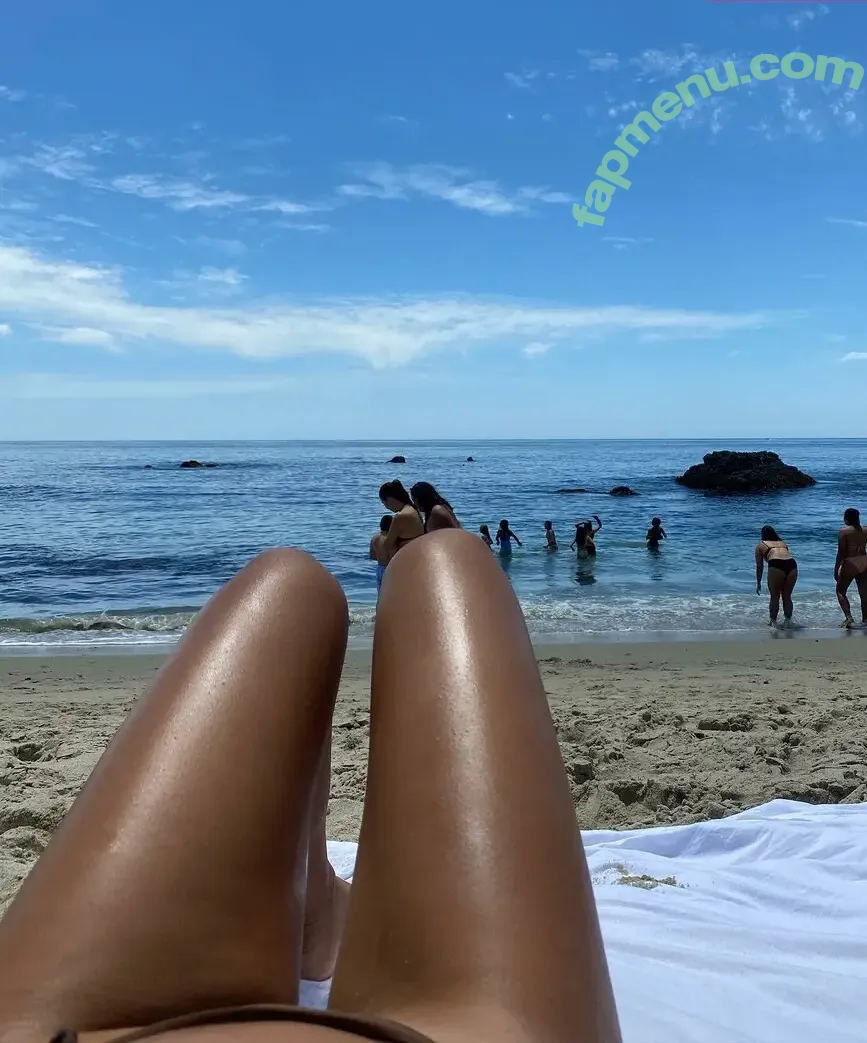 Lilly Monforte nude photo #0012 (lillymonforte_)