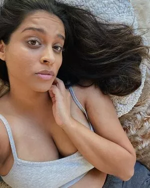 Lilly Singh / lilly nude photo #0012