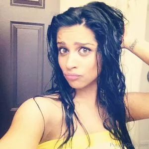 Lilly Singh / lilly nude photo #0021