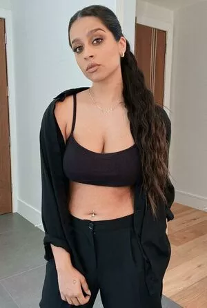 Lilly Singh / lilly nude photo #0032