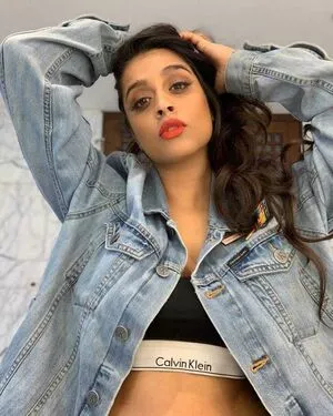 Lilly Singh / lilly nude photo #0037