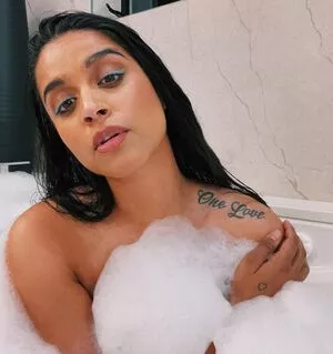 Lilly Singh / lilly nude photo #0039