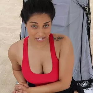 Lilly Singh / lilly nude photo #0045