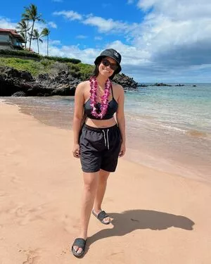 Lilly Singh / lilly nude photo #0092