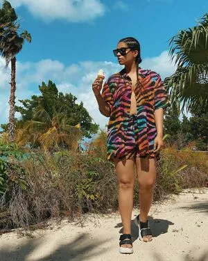 Lilly Singh / lilly nude photo #0097