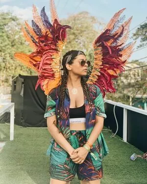 Lilly Singh / lilly nude photo #0098