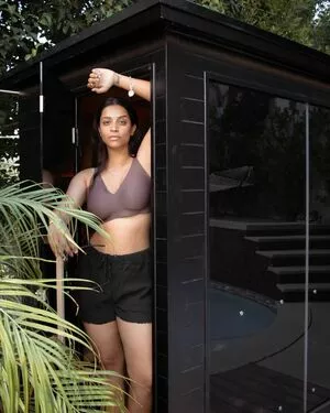 Lilly Singh / lilly nude photo #0218