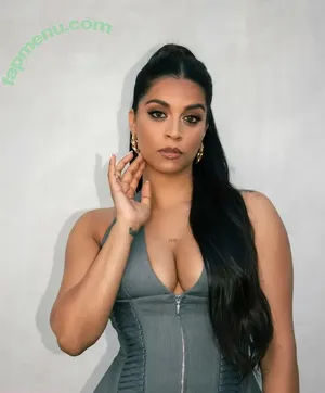Lilly Singh / lilly nude photo #0334