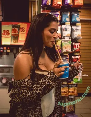 Lilly Singh / lilly nude photo #0344