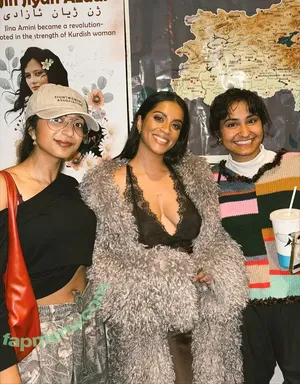 Lilly Singh / lilly nude photo #0375