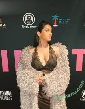 Lilly Singh / lilly nude photo #0376