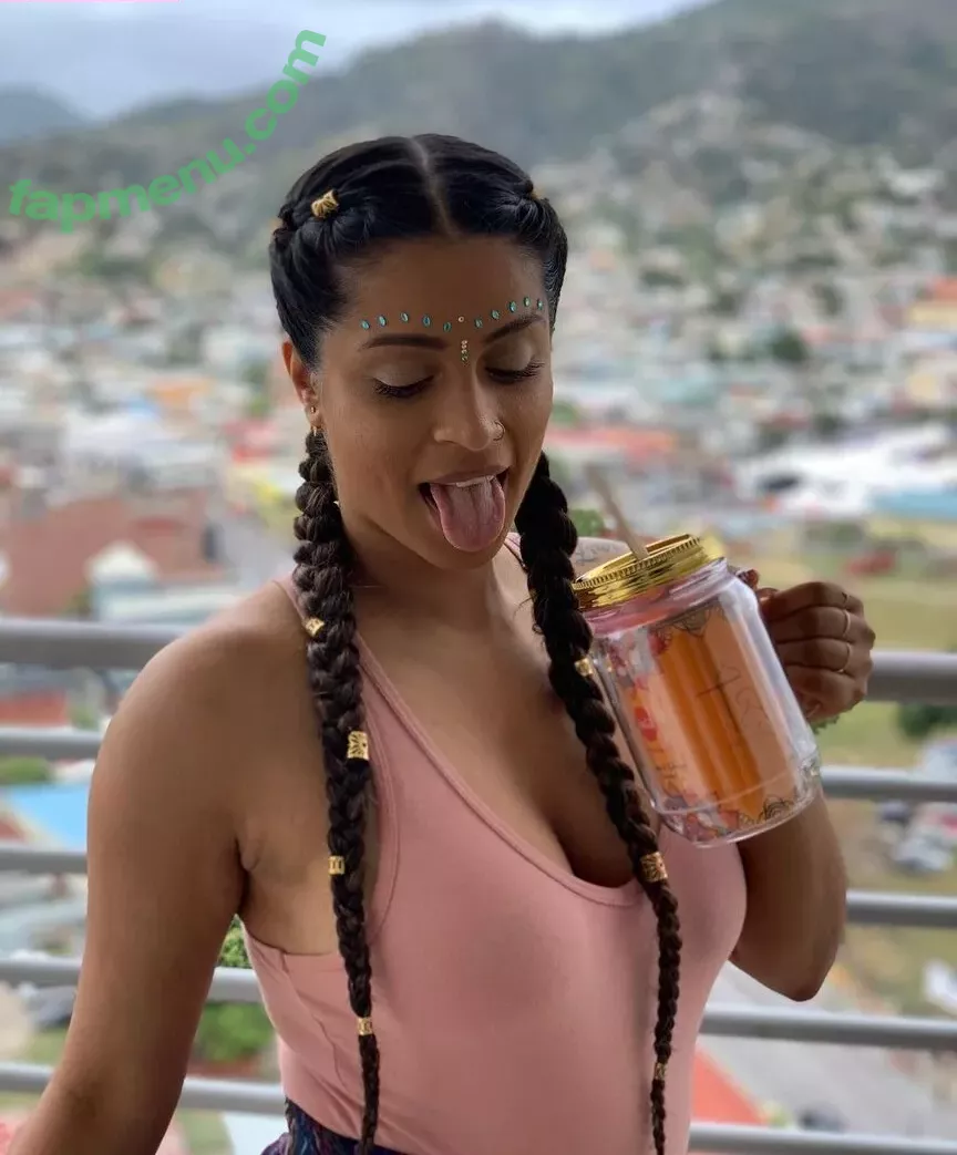 Lilly Singh nude photo #0018 (lilly)