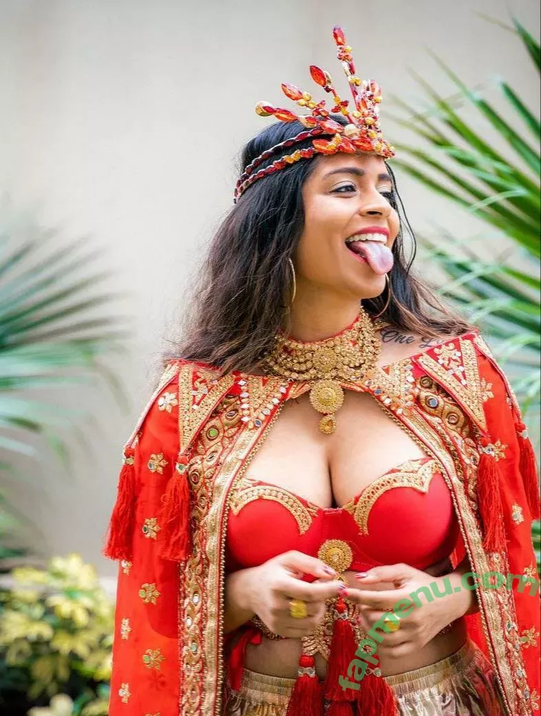 Lilly Singh nude photo #0024 (lilly)