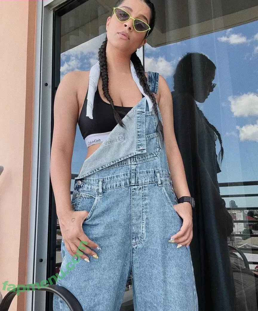 Lilly Singh nude photo #0070 (lilly)