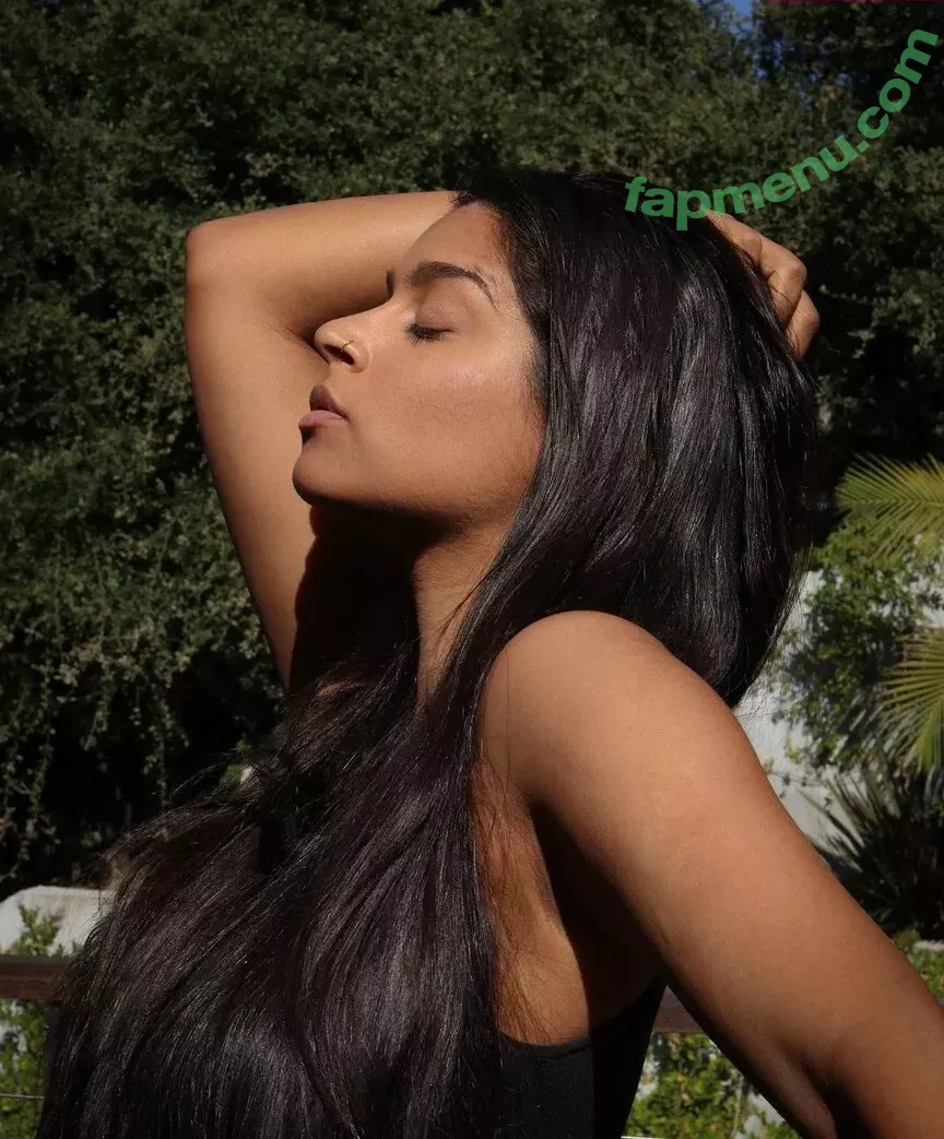 Lilly Singh nude photo #0082 (lilly)