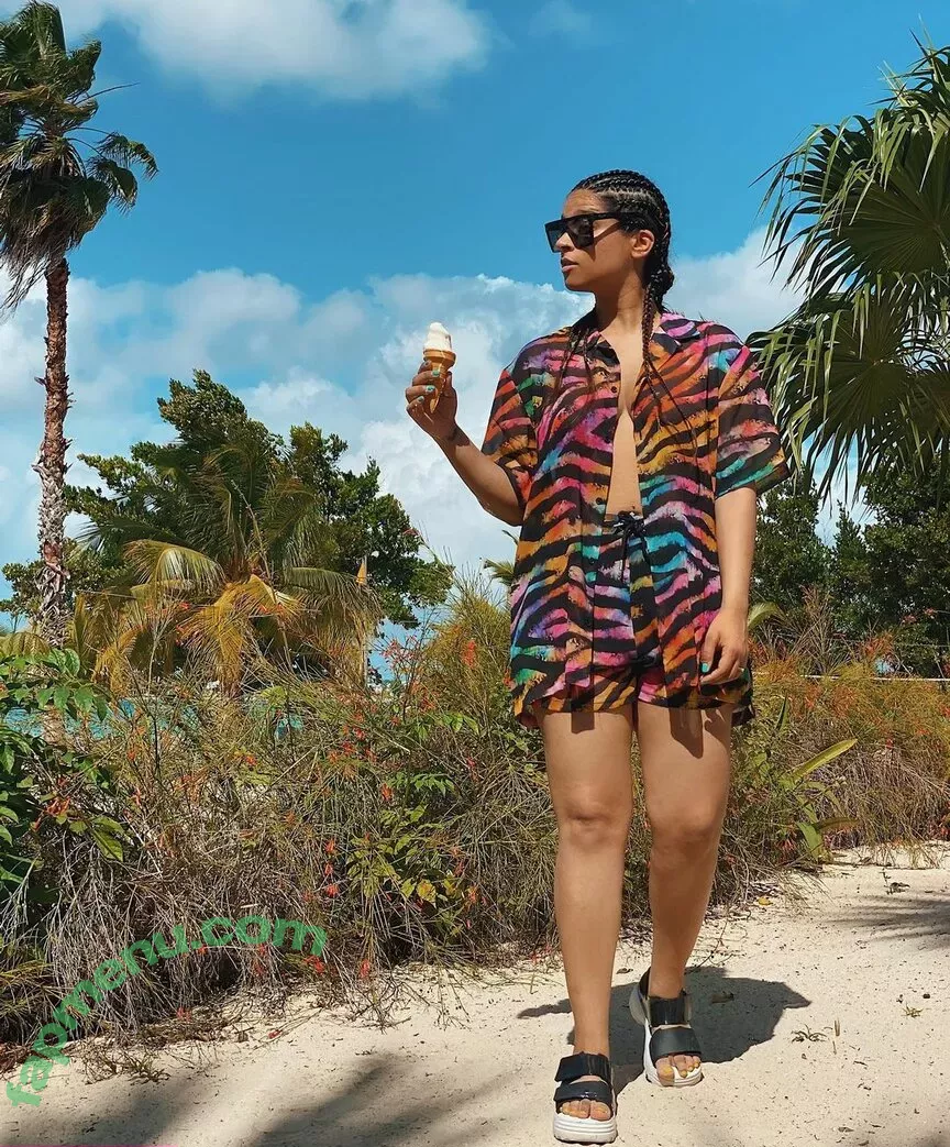Lilly Singh nude photo #0096 (lilly)