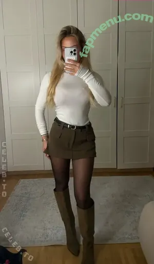 Lilly Solterbeck / lillysolterbeck / lillyssso nude photo #0104