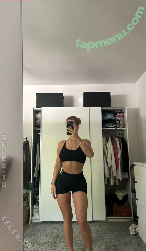 Lilly Solterbeck nude photo #0078 (lillysolterbeck / lillyssso)