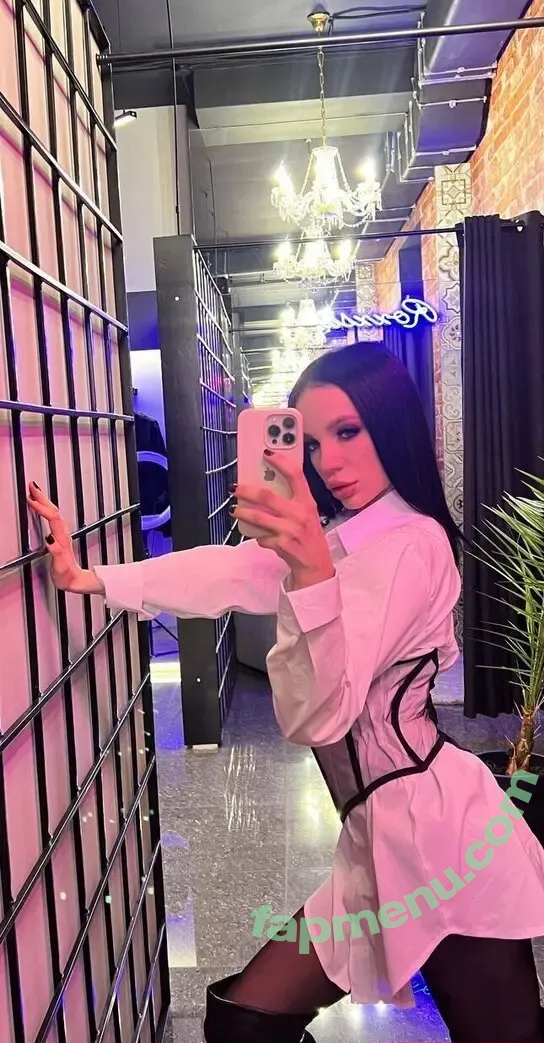 lilly_tvvv nude photo #0001 (lilly_tvvv)