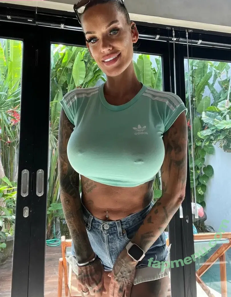 Lillyfee Squirt nude photo #0010 (Lillyfeesquirt / Tiffy Hollywood)