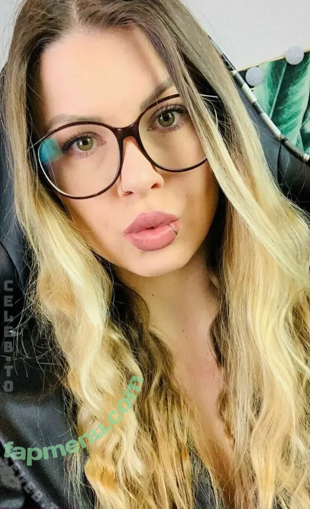 LillyGirly nude photo #0015 (lilly.greims / profil)