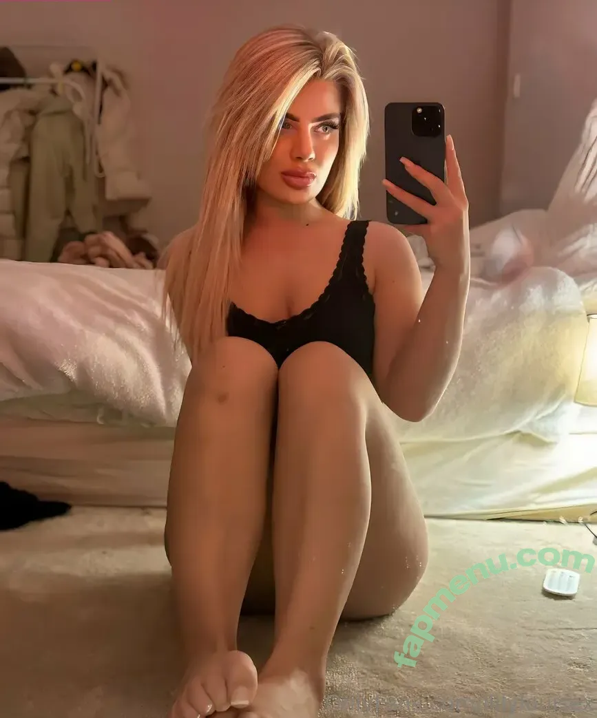 lillylouisex nude photo #0006 (lilly.louisex.x)