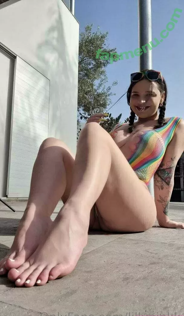 lillypinkk nude photo #0635 (Lilly P / Lilly__Pinkk / lilly.pie.pinkk)