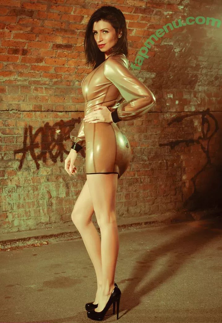 Lillyroma1982 nude photo #1878 (Lilly Roma / lillyroma32)