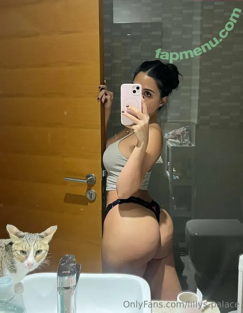lillysbloomin nude photo #0012 (lillys-palace)