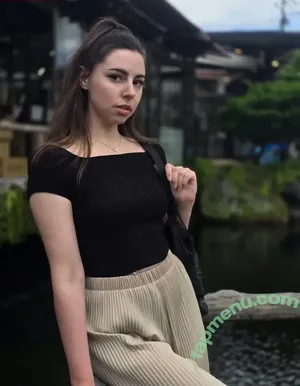 Lillythechilly / lillythechillytv / lilydaisyphillips nude photo #0001