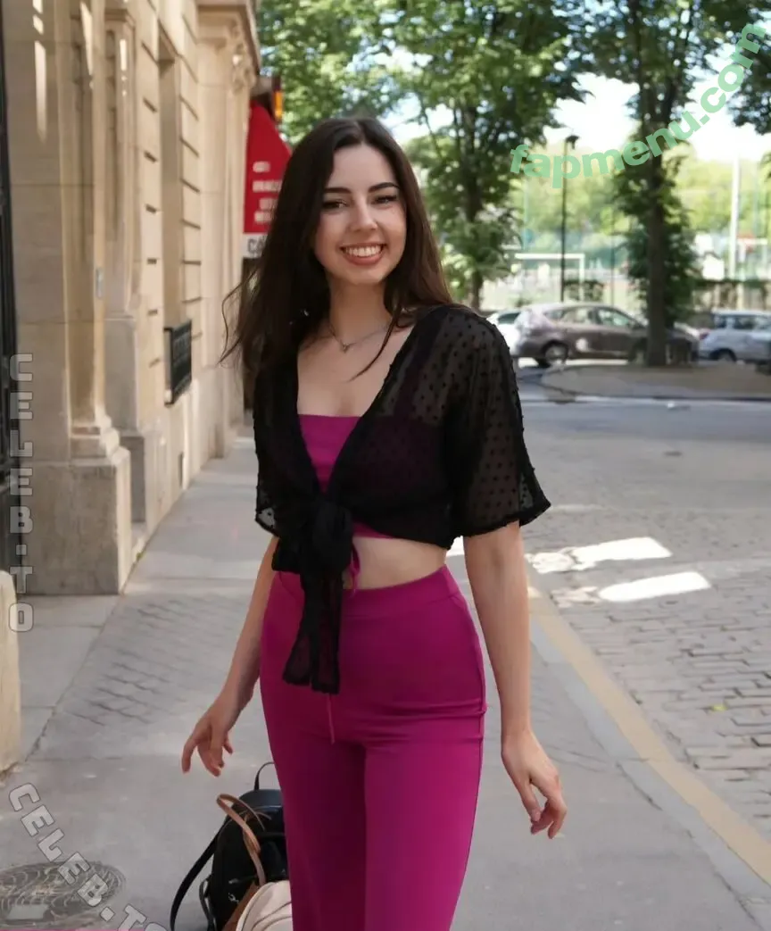 Lillythechilly nude photo #0020 (lillythechillytv / lilydaisyphillips)