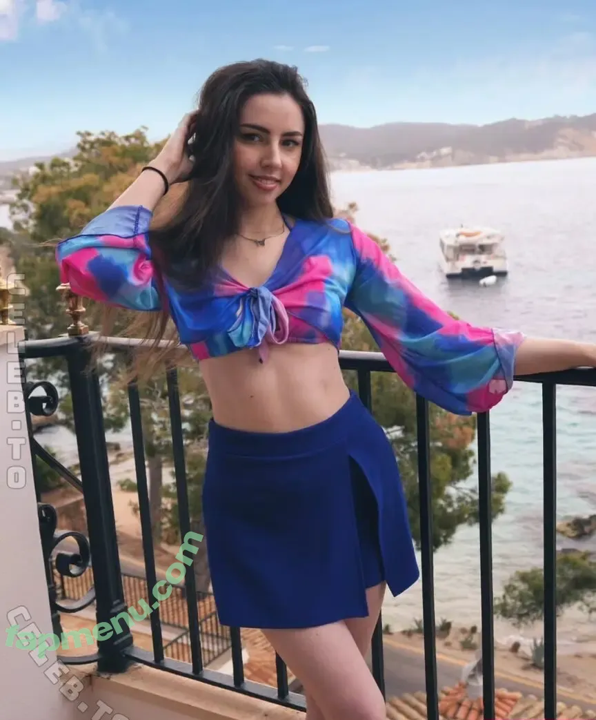 Lillythechilly nude photo #0024 (lillythechillytv / lilydaisyphillips)