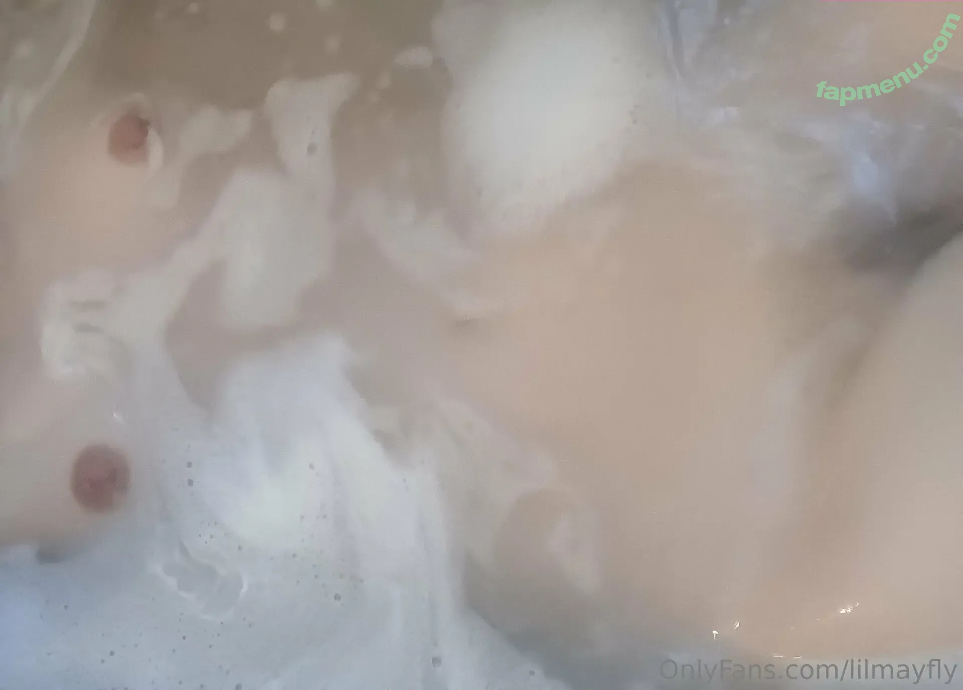Lilmayfly nude photo #0007 (Lilmayfly)