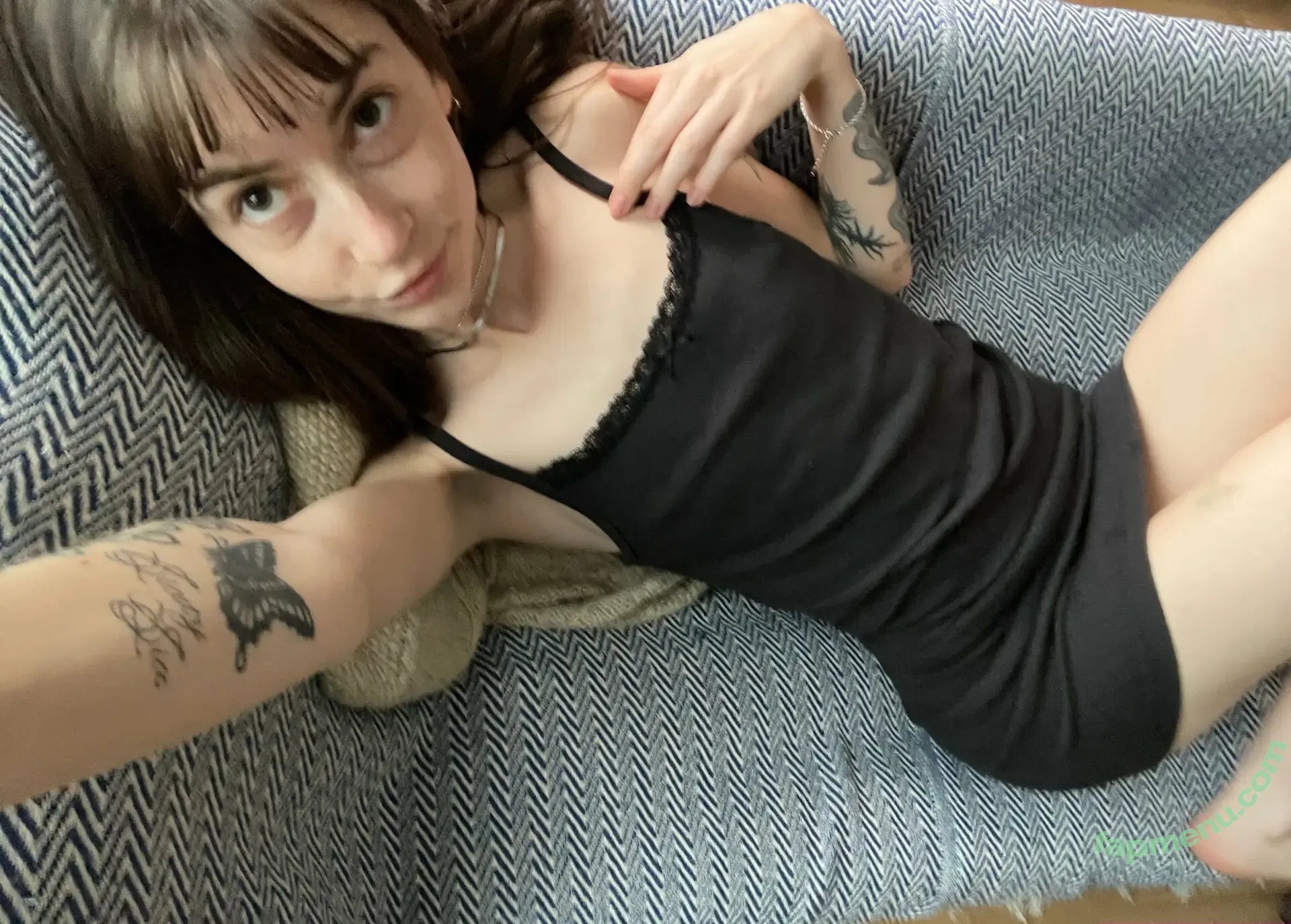 lilminniexx nude photo #0034 (lilronnymothaf)