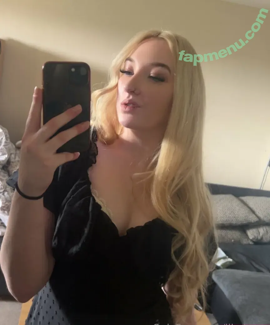 lilminx.x nude photo #0004 (elsaminxy)