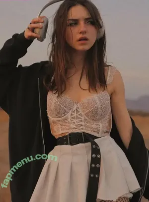  nude photo #0005