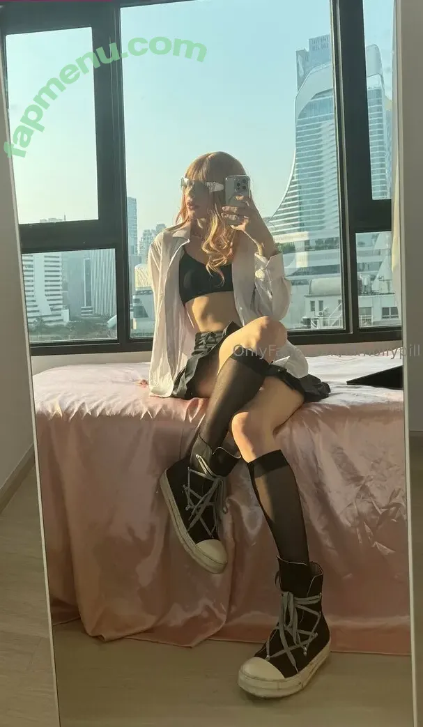 lilmollypill nude photo #0037 (lilmollypill)