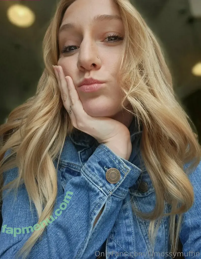 lilmossymuffn nude photo #0023 (lilmossymuffn)