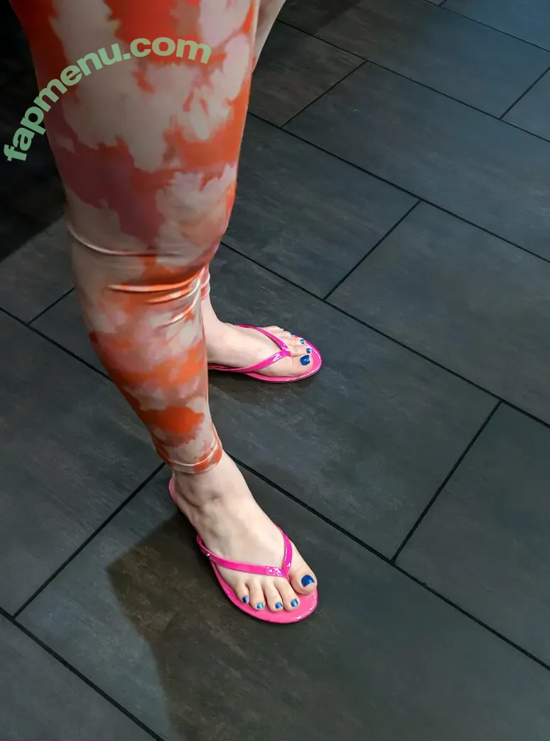 lilmsdry nude photo #0001 (lilmsdry)