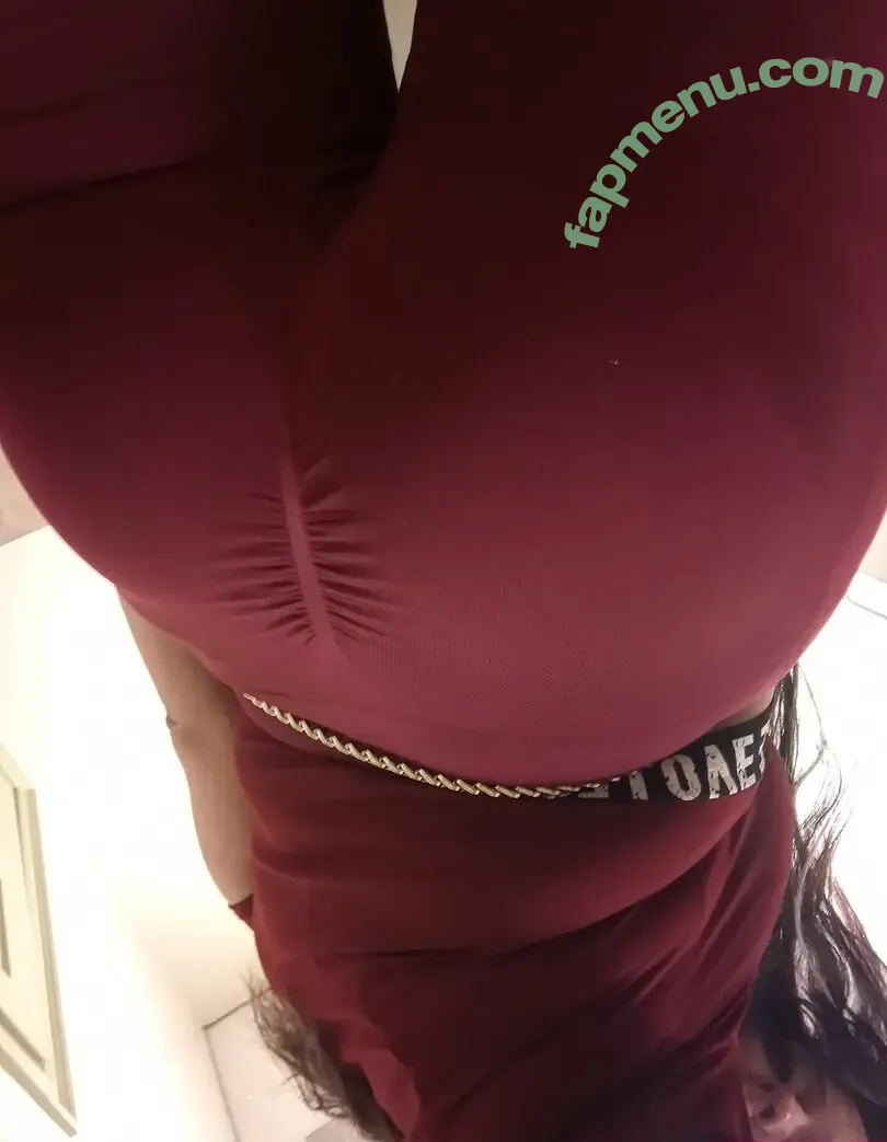 lilnaughtybby nude photo #0009 (lilhunnybby)