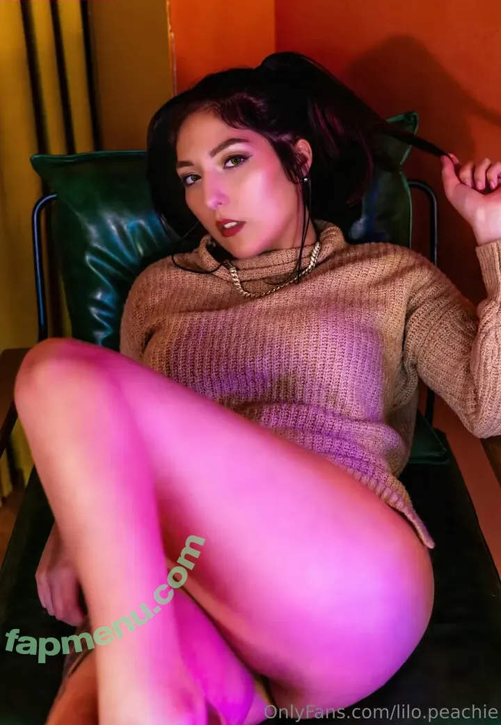 lilo.peachie nude photo #0020 (lilopeachie.rave)